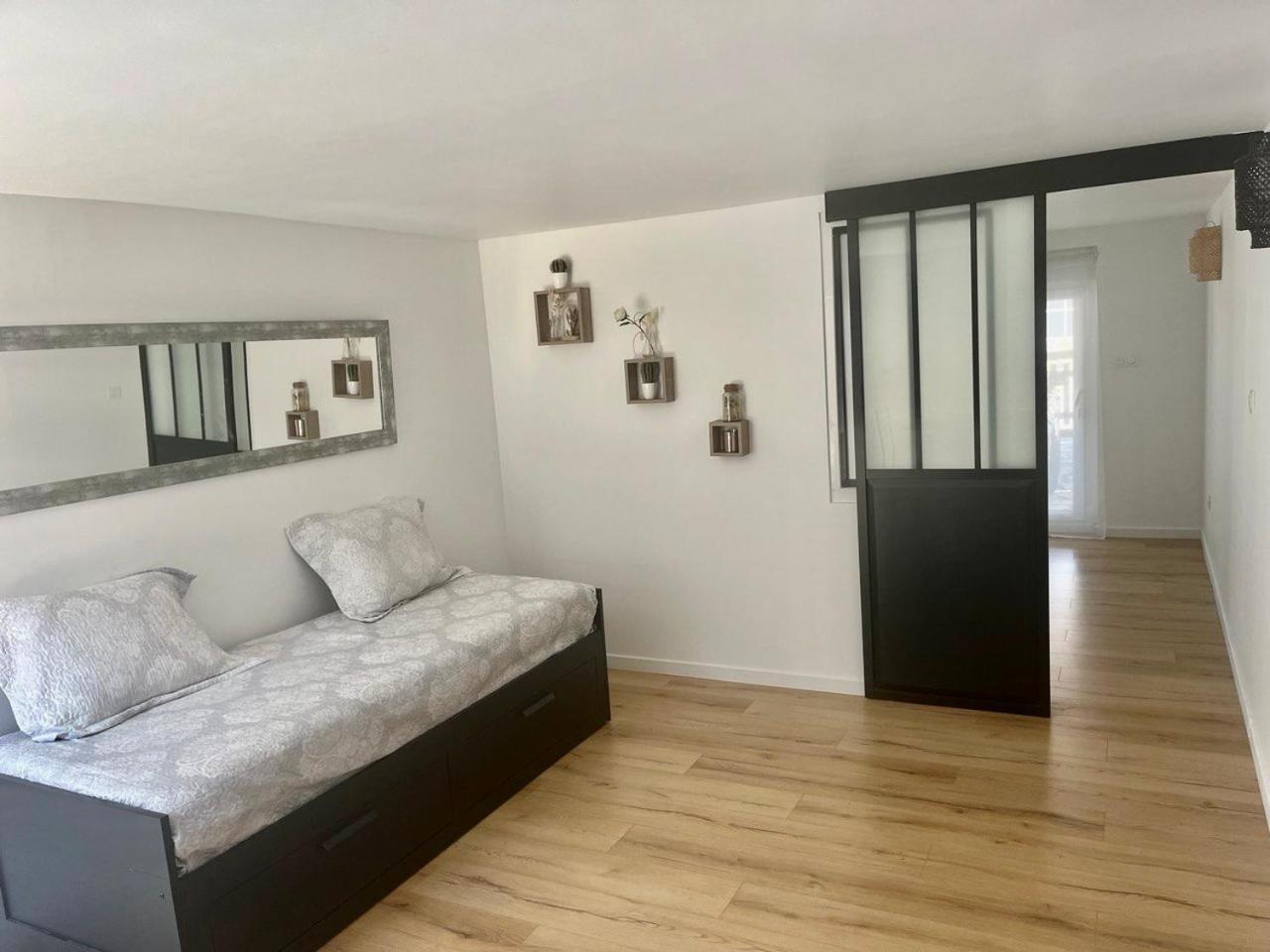 Charmant Et Confortable Appartement Narbonne Exterior foto
